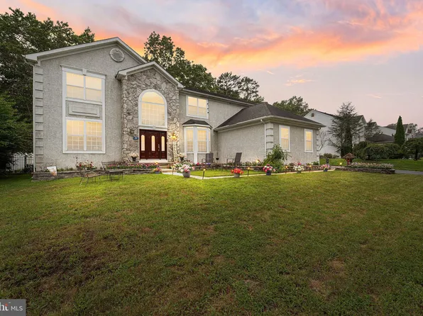 257 Churchill Dr, Egg Harbor Township, NJ 08234