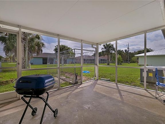 4th image of 4413 SW 8th Pl