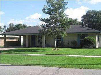 1st image of 304 Lynn Dr