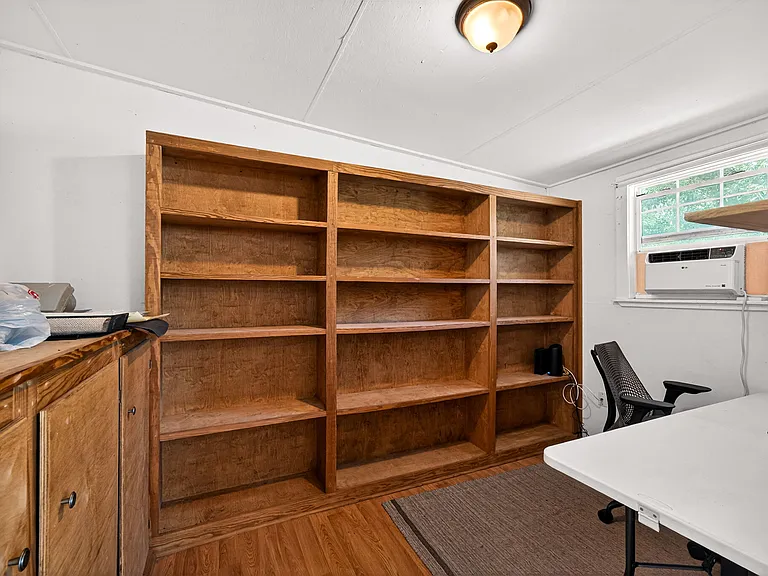 7239 Bridle Path — Photo 22