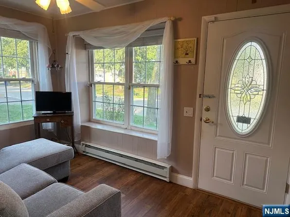 144 Hudson Pkwy, Manchester Township, NJ 08759