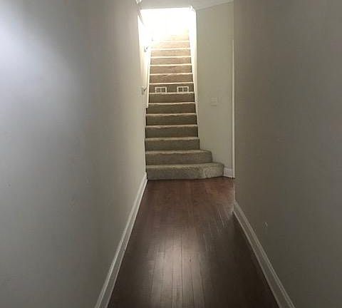 2nd image of 307 Peach St