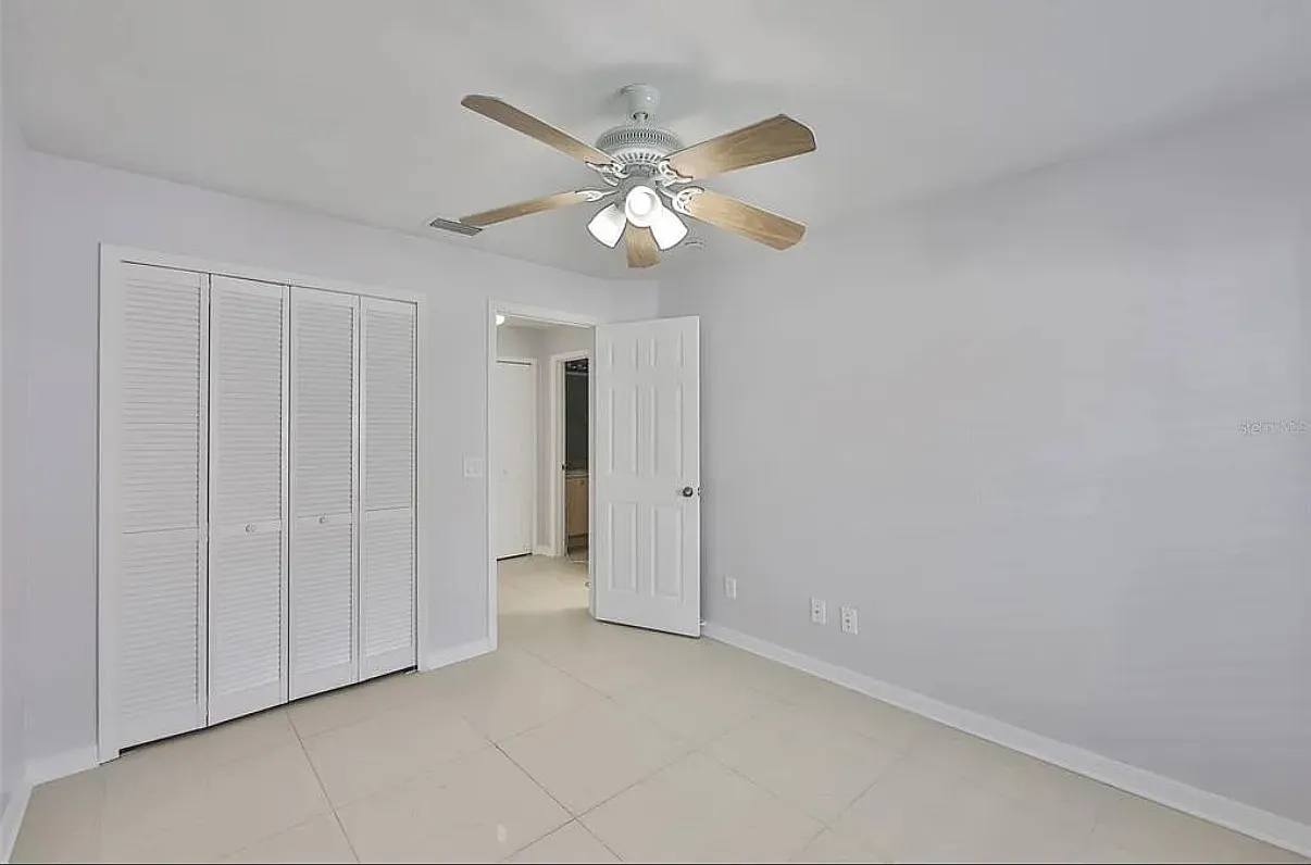 4 bed, 1728 sqft, $2,250 — Photo 2