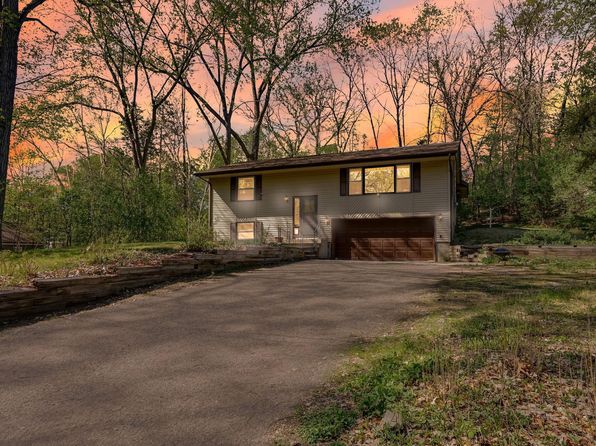 12410 24th Ave N, Plymouth, MN 55441