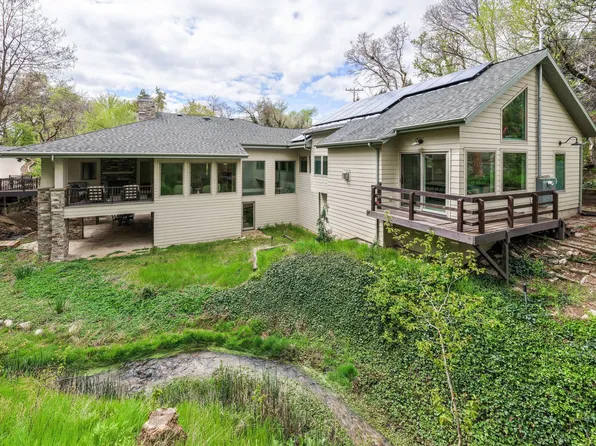 4630 S Naniloa Dr, Salt Lake City, UT 84117