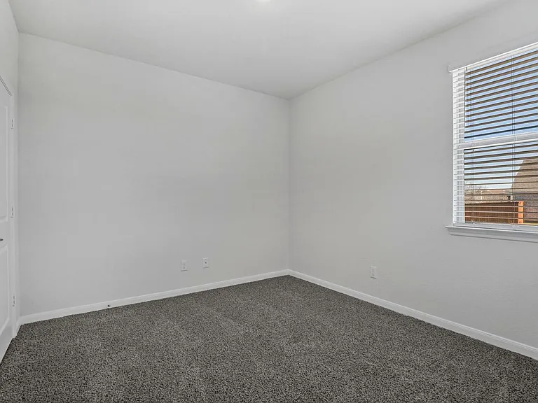 3911 Nature Ct — Photo 9