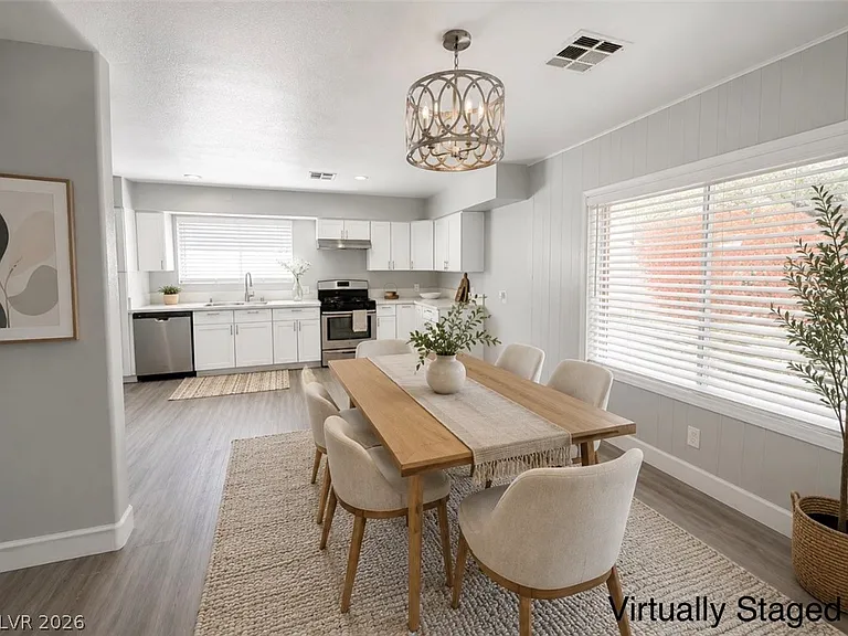 1311 Griffith Ave — Photo 11