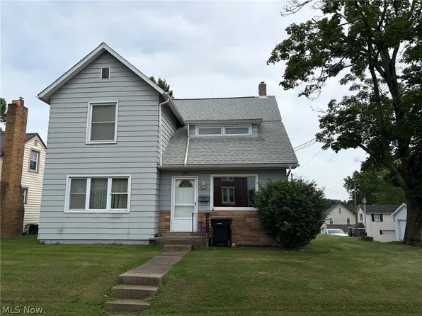 299 W Martin St, East Palestine, OH 44413