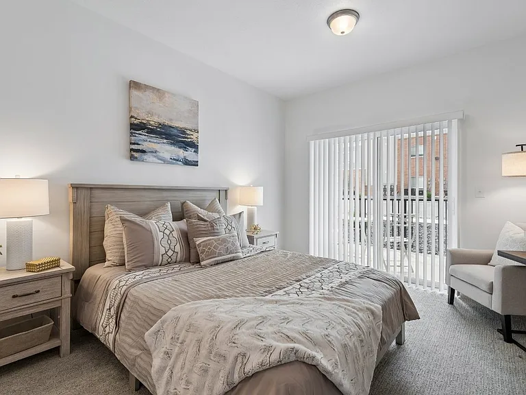 Lex Apartments — Photo 5