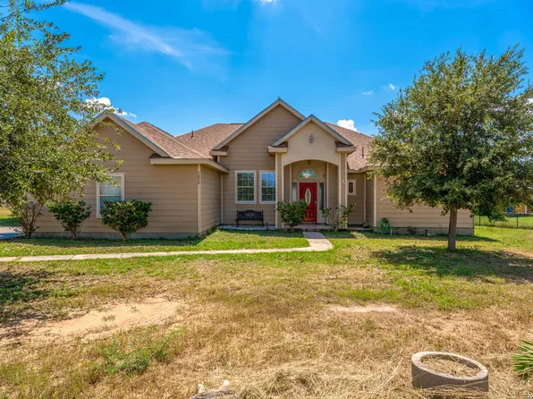 3820 Fm 3175, Lytle, TX 78052