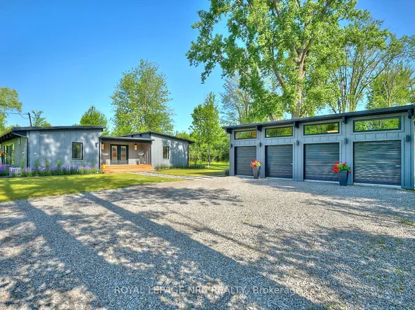 1904 Macdonald Dr, Fort Erie, ON L2A 5M4