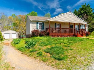 2305 Smith Mountain Lake Pkwy, Huddleston, VA