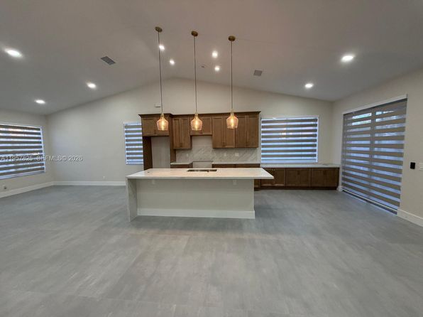 755 Falling Water Rd