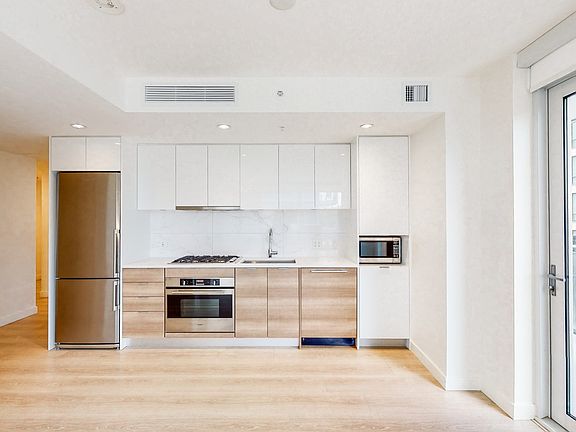 3rd image of 108 Waterfront Ct SW #305