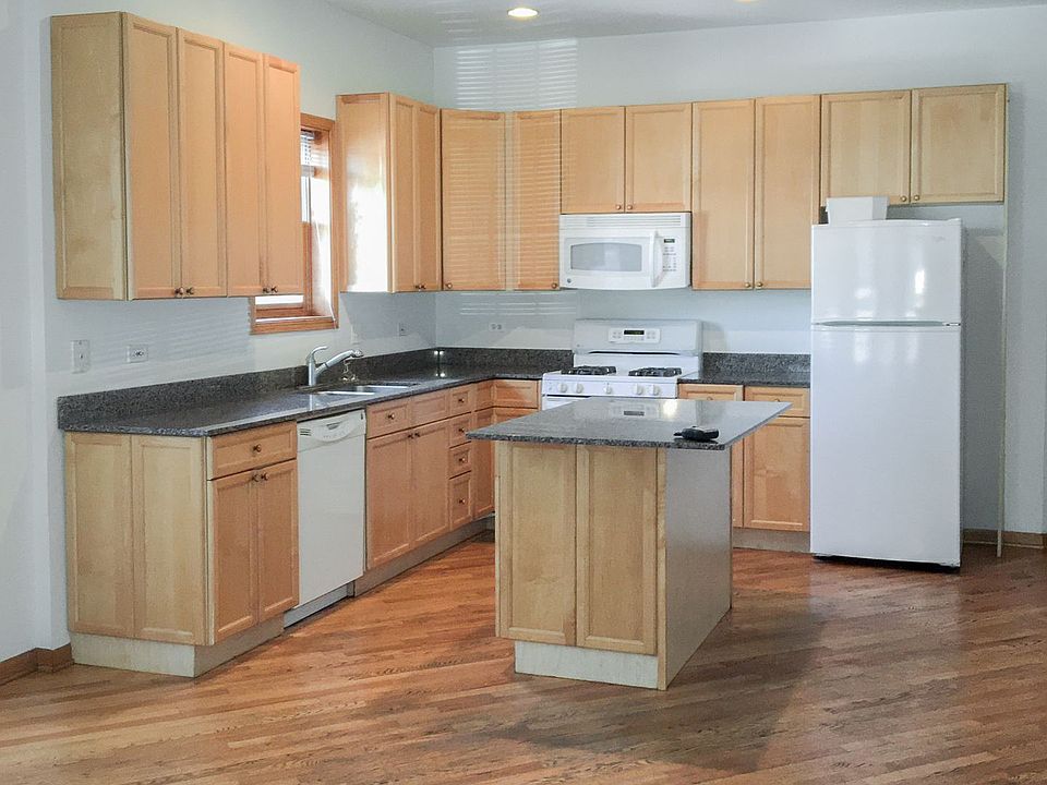 1st image of 2747 N Southport Ave #1N