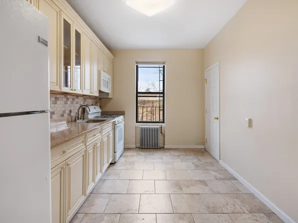 211 29th Street image 11 of 26