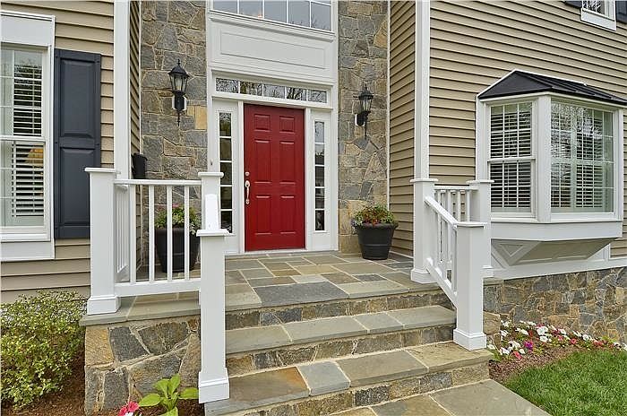 2nd image of 6008 Henning St