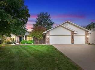 1667 Rodeo Dr, Saint Charles, MO 63303