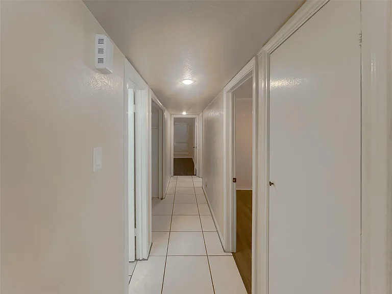 8627 N Normandale St — Photo 11