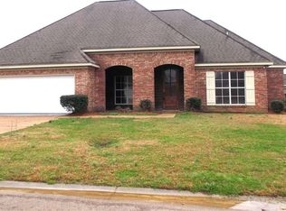 2143 Crossbridge Blvd, Byram, MS 39272