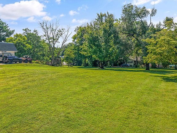 2nd image of Pleasant View Ave