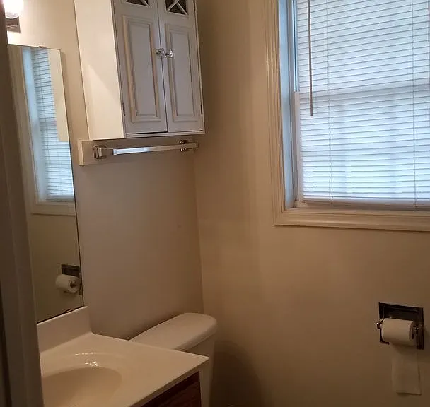 435-437 Chartridge Dr — Photo 15