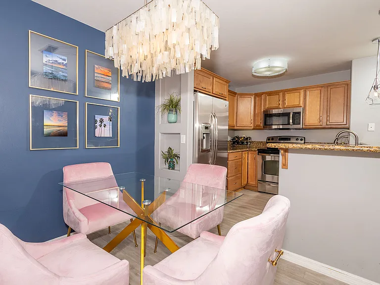 5252 Balboa Arms Dr #167 — Photo 13