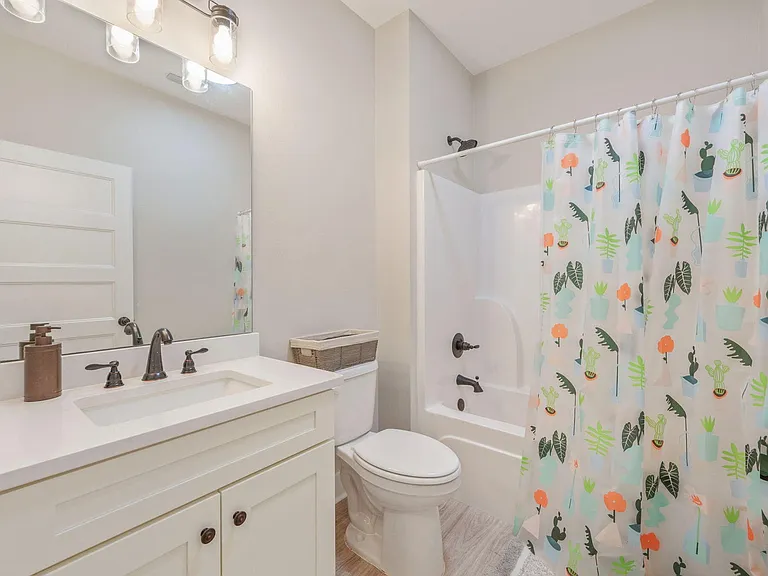 3168 Maple St — Photo 7