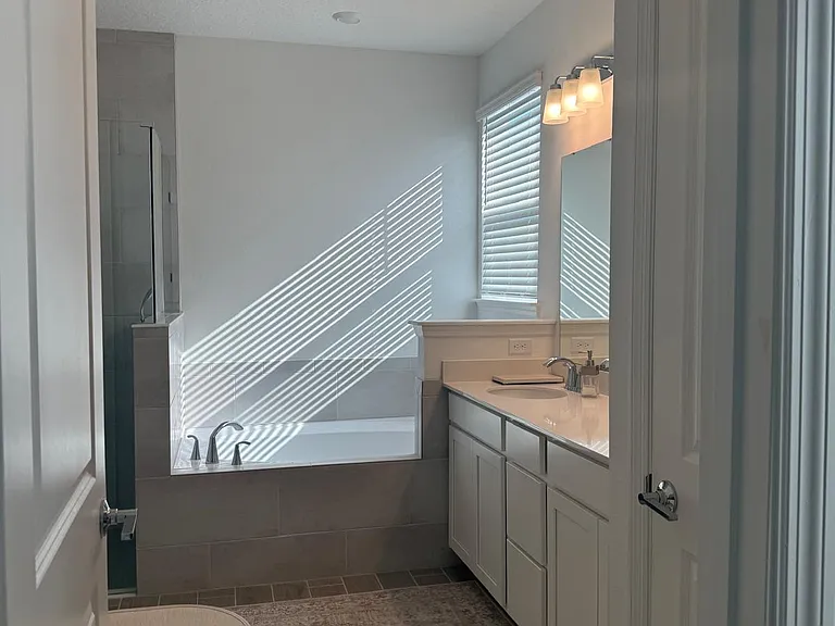 195 Seaforth Dr — Photo 17
