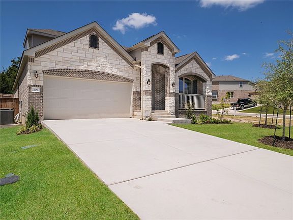 2nd image of 200 Crescent Heights Dr
