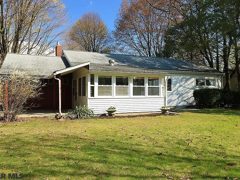322 Nimitz Ave — Photo 5