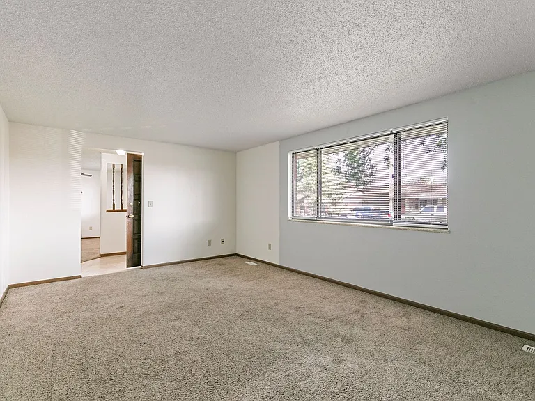 390 Knotty Pl — Photo 22