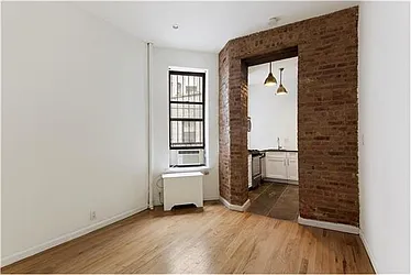 Rented by Weinstein Realty Group