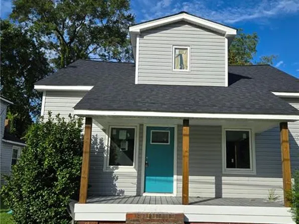 303 Hall St, Franklin, VA 23851