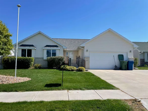 1307 17th Ave, Kearney, NE 68845