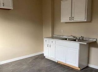 885 Evangeline Rd, Cleveland, OH 44110