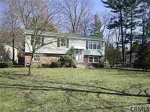 1st image of 70 Irene Dr