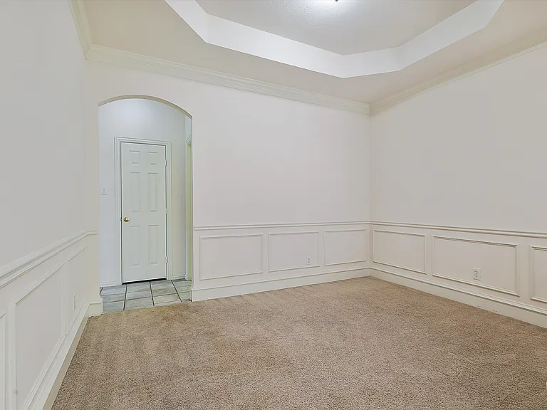 9233 Dark Forest Dr — Photo 11