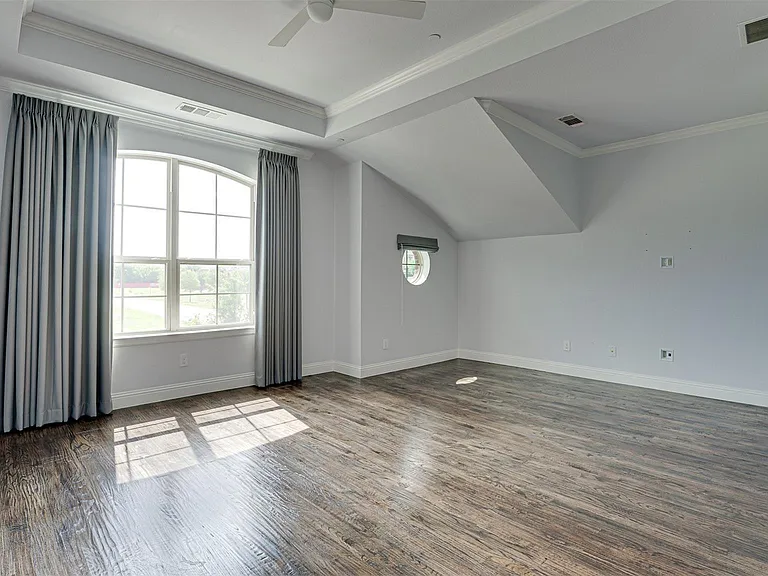 8447 Jacobs St — Photo 20