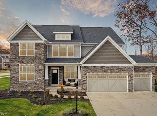 6906 Linden Ln, Independence, OH 44131