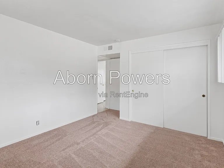 6 Riverside Blvd — Photo 9