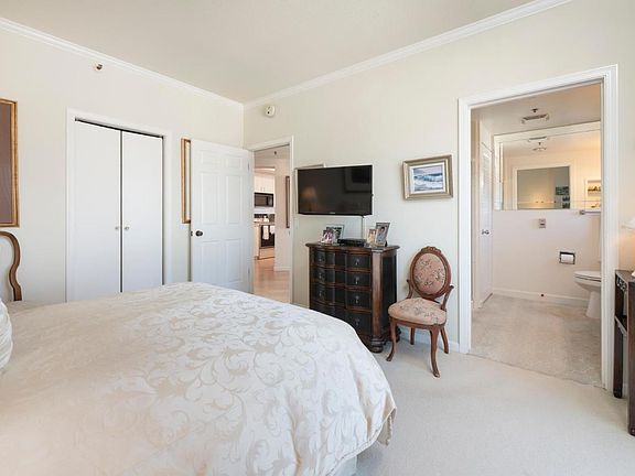 4th image of 1 Baldwin Ave APT 822