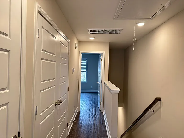 295 Smithson Ln — Photo 10