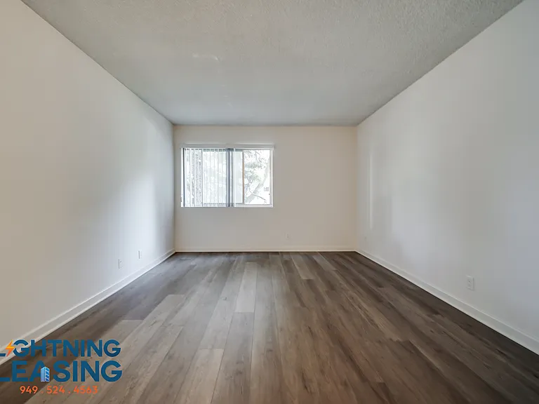 855 10th St #103 — Photo 19