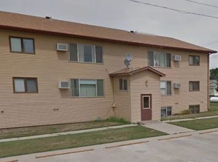 407 W Divide Ave APT 1, Drayton, ND 58225