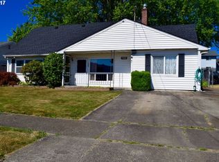 81 SW Peach Ln, Winston, OR 97496