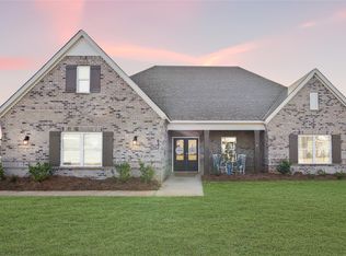 621 Garrett Dr, Prattville, AL 36066