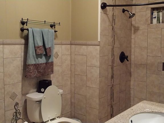 5th image of 8821 Oak Creek Ln