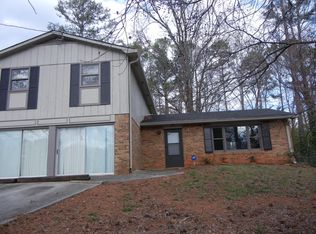 1092 Martin Nash Rd, Lilburn, GA 30047