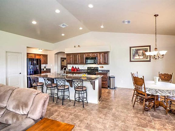 3rd image of 6054 E 46th Ln